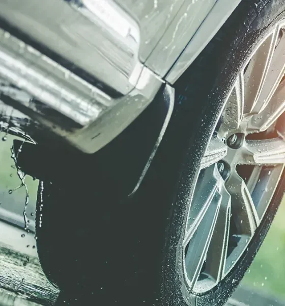 Conducir bajo la lluvia